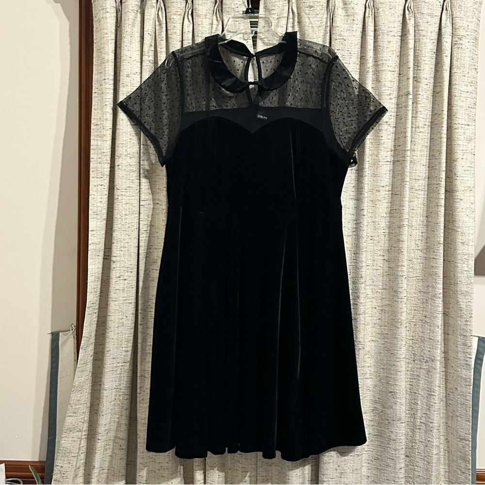 Torrid Retro Chic Black Velveteen Sweetheart Dress - 3X